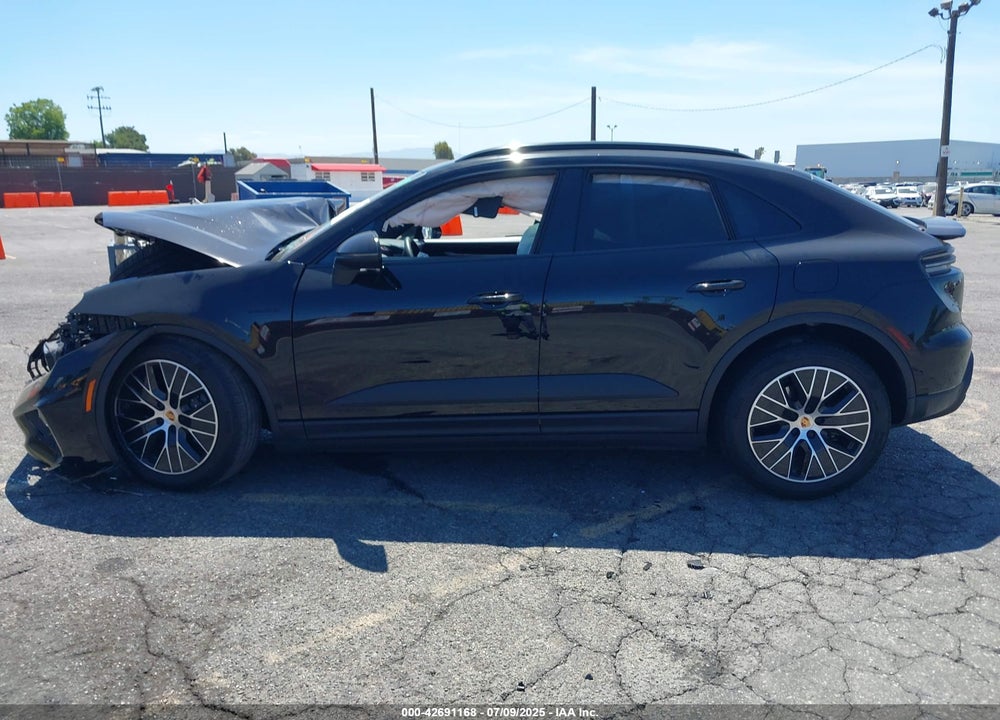 2025 PORSCHE MACAN VIN: WP1AD2XA2SL077033