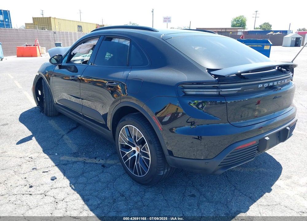2025 PORSCHE MACAN VIN: WP1AD2XA2SL077033