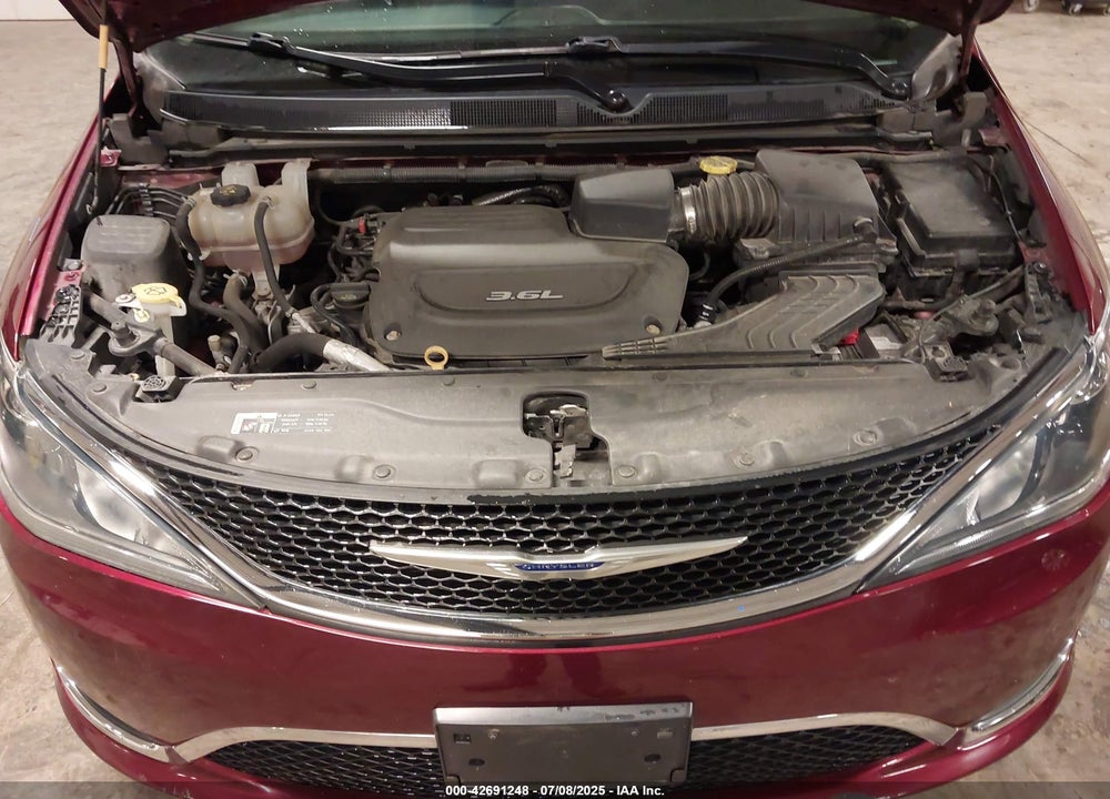 2017 CHRYSLER PACIFICA TOURING L PLUS VIN: 2C4RC1EG8HR560344