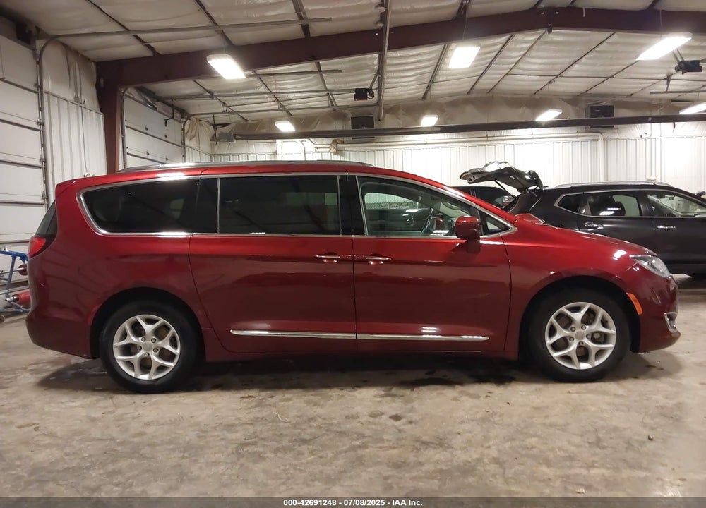 2017 CHRYSLER PACIFICA TOURING L PLUS VIN: 2C4RC1EG8HR560344