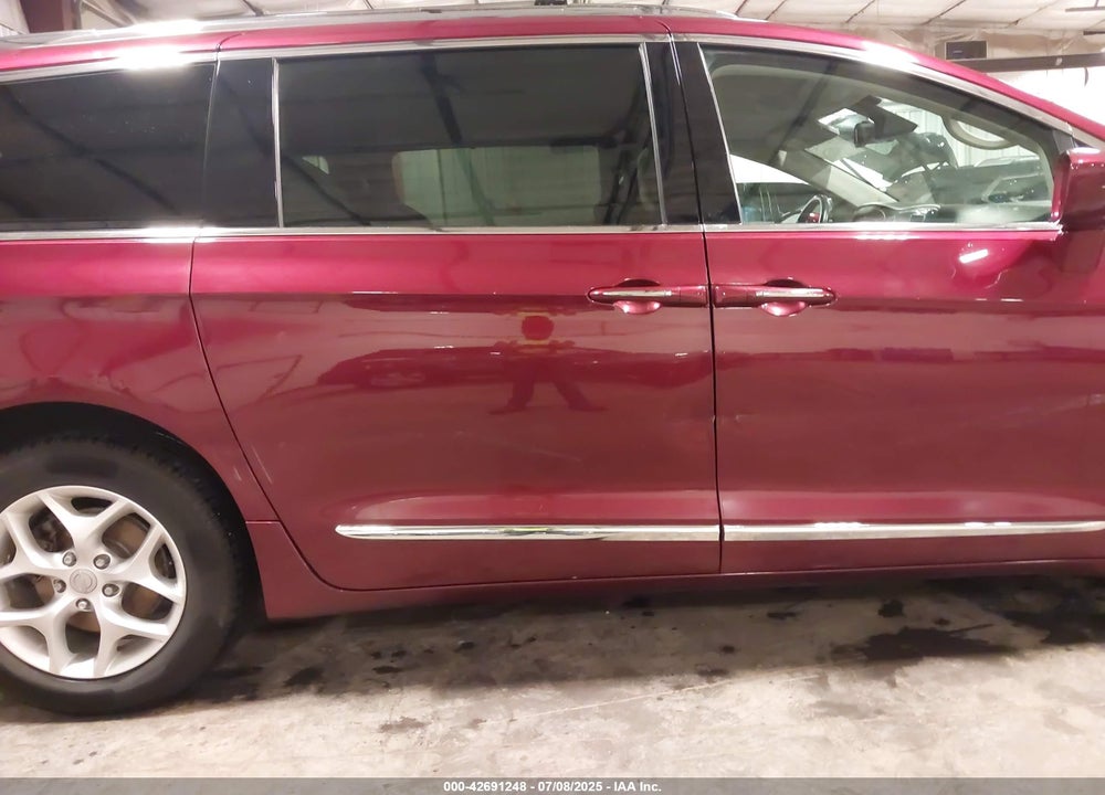 2017 CHRYSLER PACIFICA TOURING L PLUS VIN: 2C4RC1EG8HR560344