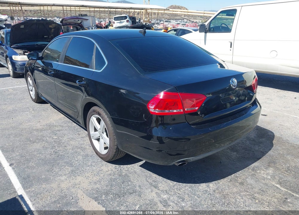 2013 VOLKSWAGEN PASSAT 2.5L SE VIN: 1VWBP7A33DC064346