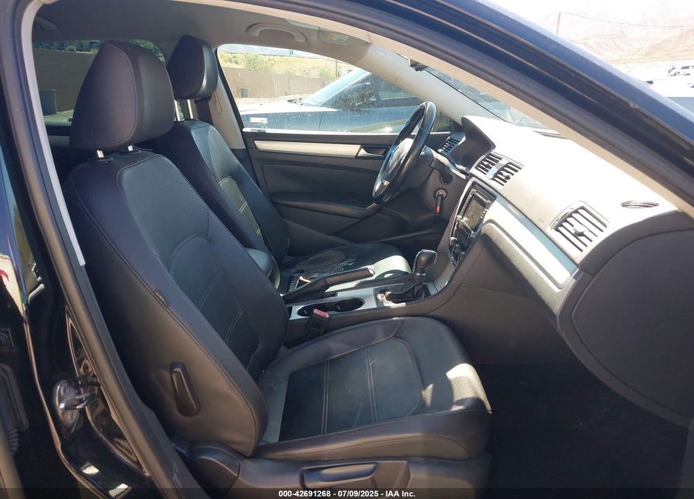 2013 VOLKSWAGEN PASSAT 2.5L SE VIN: 1VWBP7A33DC064346