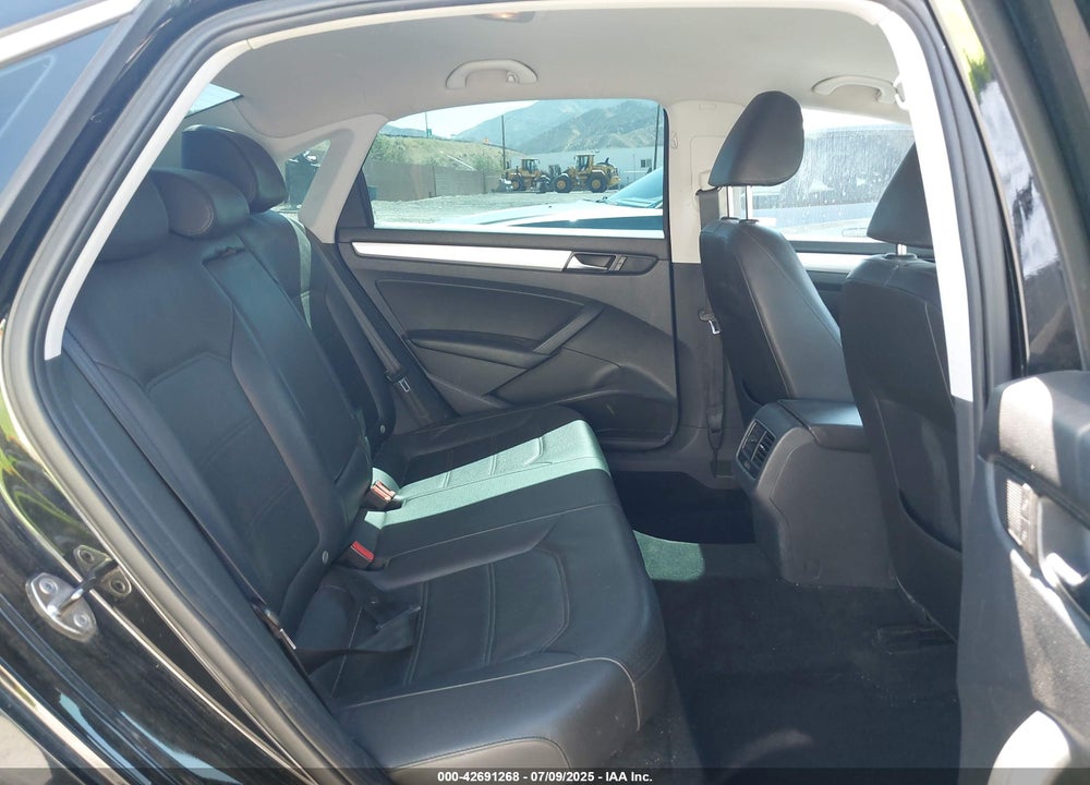 2013 VOLKSWAGEN PASSAT 2.5L SE VIN: 1VWBP7A33DC064346