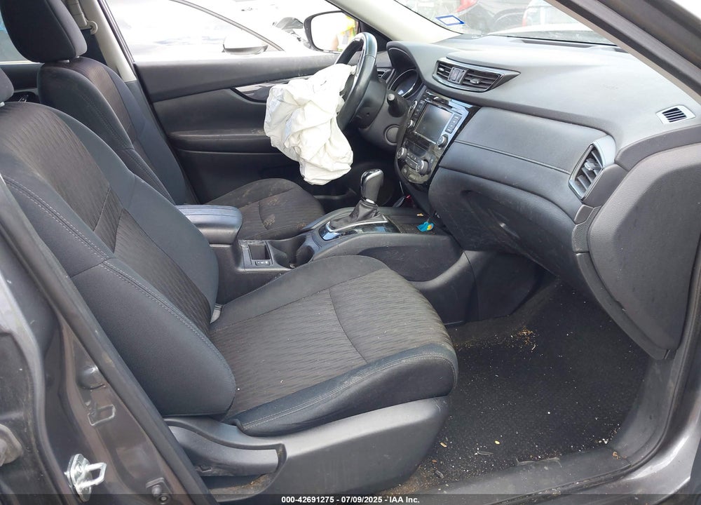 2018 NISSAN ROGUE VIN: 5N1AT2MT3JC712655