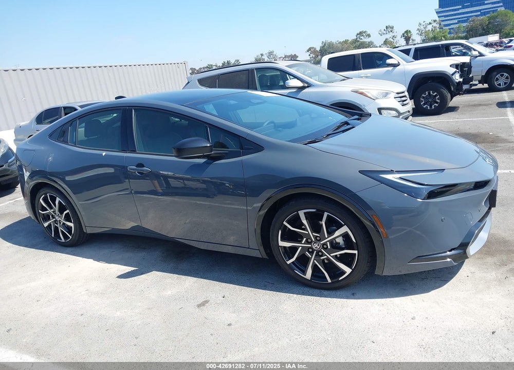 2025 TOYOTA PRIUS PLUG-IN VIN: JTDACACU4S3040311