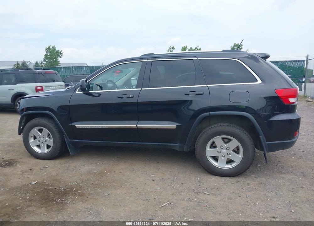 2013 JEEP GRAND CHEROKEE VIN: 1C4RJFAG3DC506882