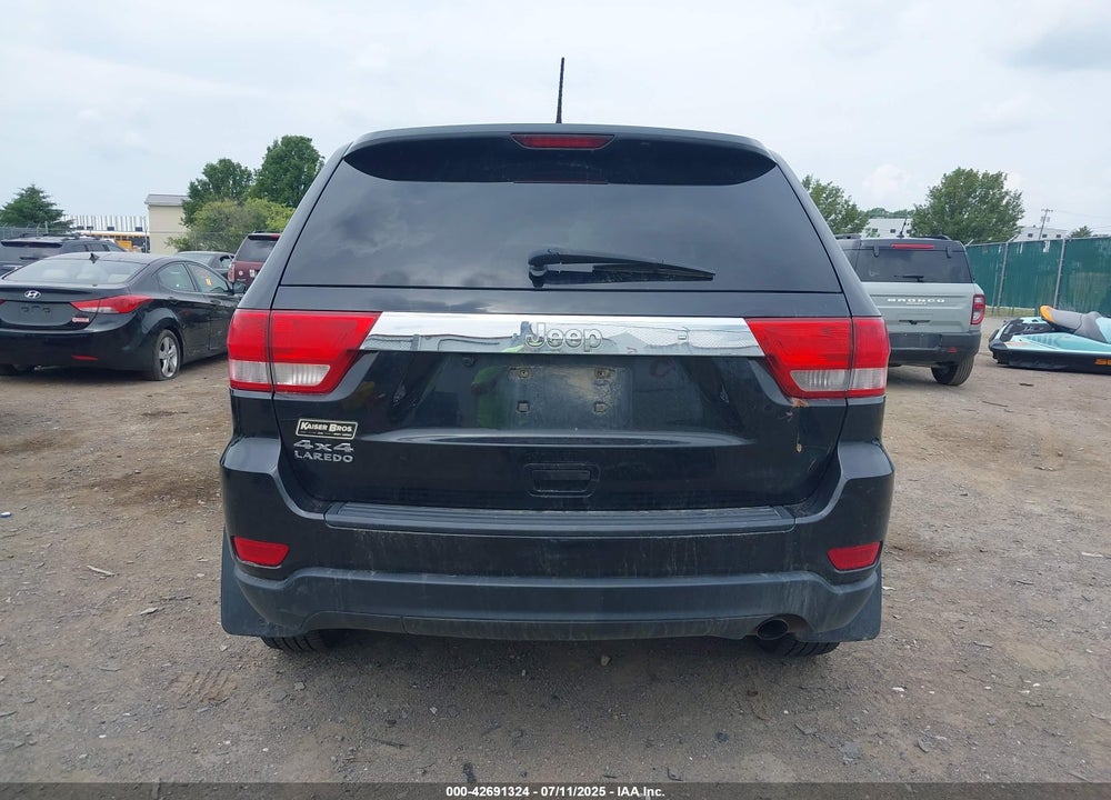 2013 JEEP GRAND CHEROKEE VIN: 1C4RJFAG3DC506882