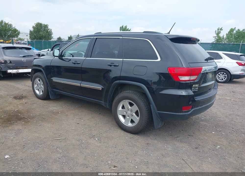 2013 JEEP GRAND CHEROKEE VIN: 1C4RJFAG3DC506882