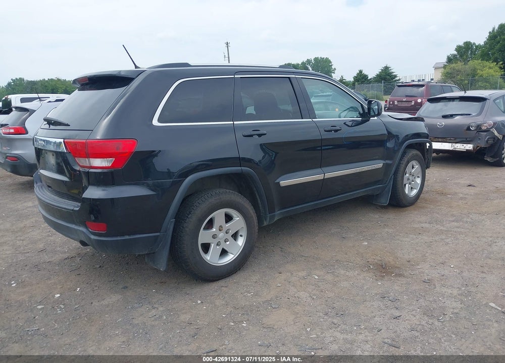 2013 JEEP GRAND CHEROKEE VIN: 1C4RJFAG3DC506882