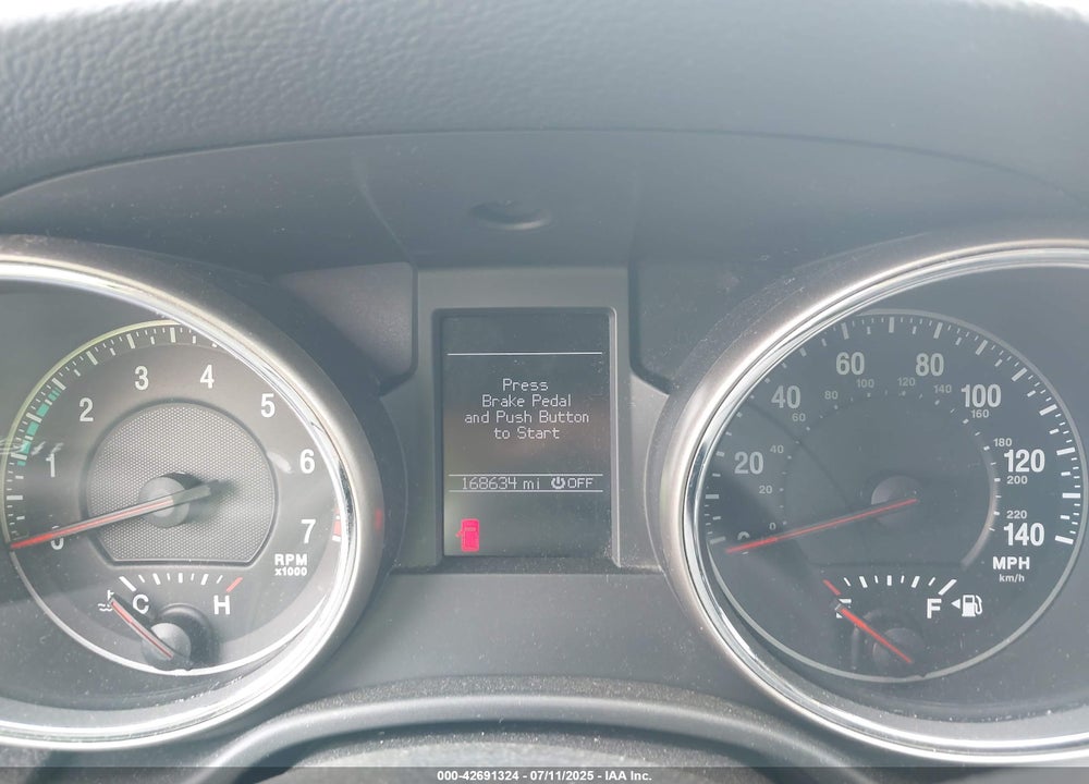 2013 JEEP GRAND CHEROKEE VIN: 1C4RJFAG3DC506882