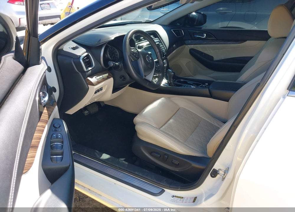 2017 NISSAN MAXIMA VIN: 1N4AA6AP7HC453726