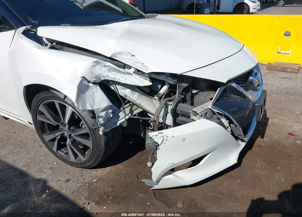 2017 NISSAN MAXIMA VIN: 1N4AA6AP7HC453726