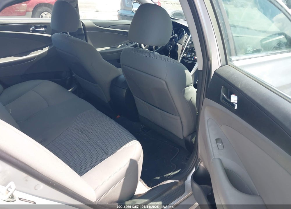 2012 HYUNDAI SONATA VIN: 5NPEB4AC7CH432043