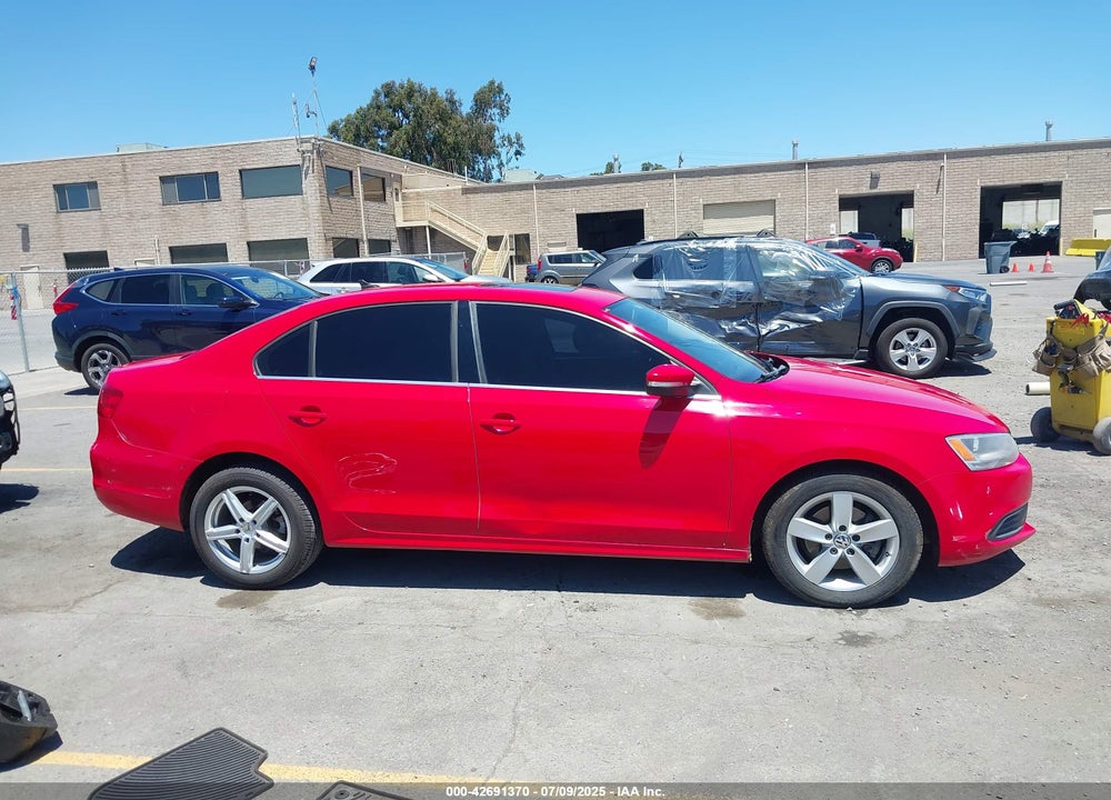 2013 VOLKSWAGEN JETTA VIN: 3VWLL7AJ0DM444709