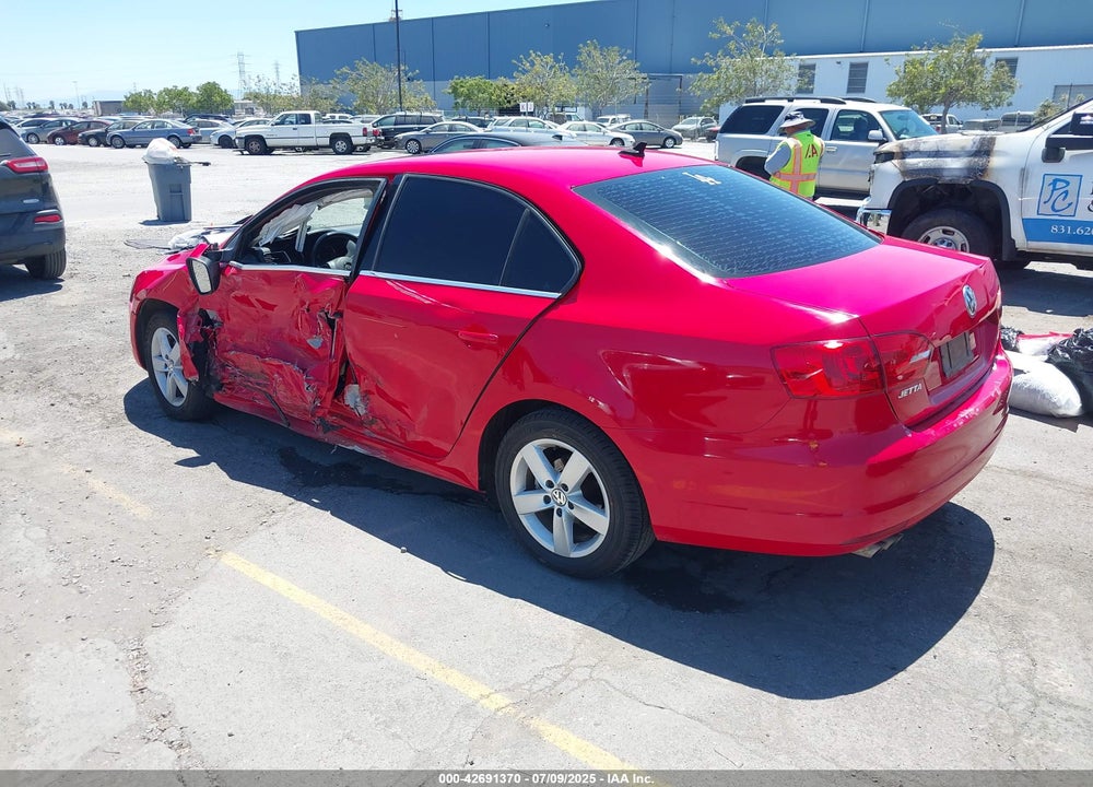 2013 VOLKSWAGEN JETTA VIN: 3VWLL7AJ0DM444709