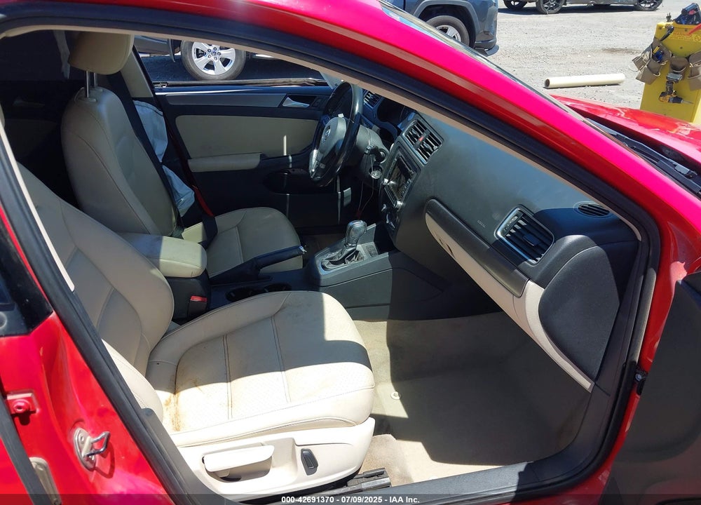 2013 VOLKSWAGEN JETTA VIN: 3VWLL7AJ0DM444709