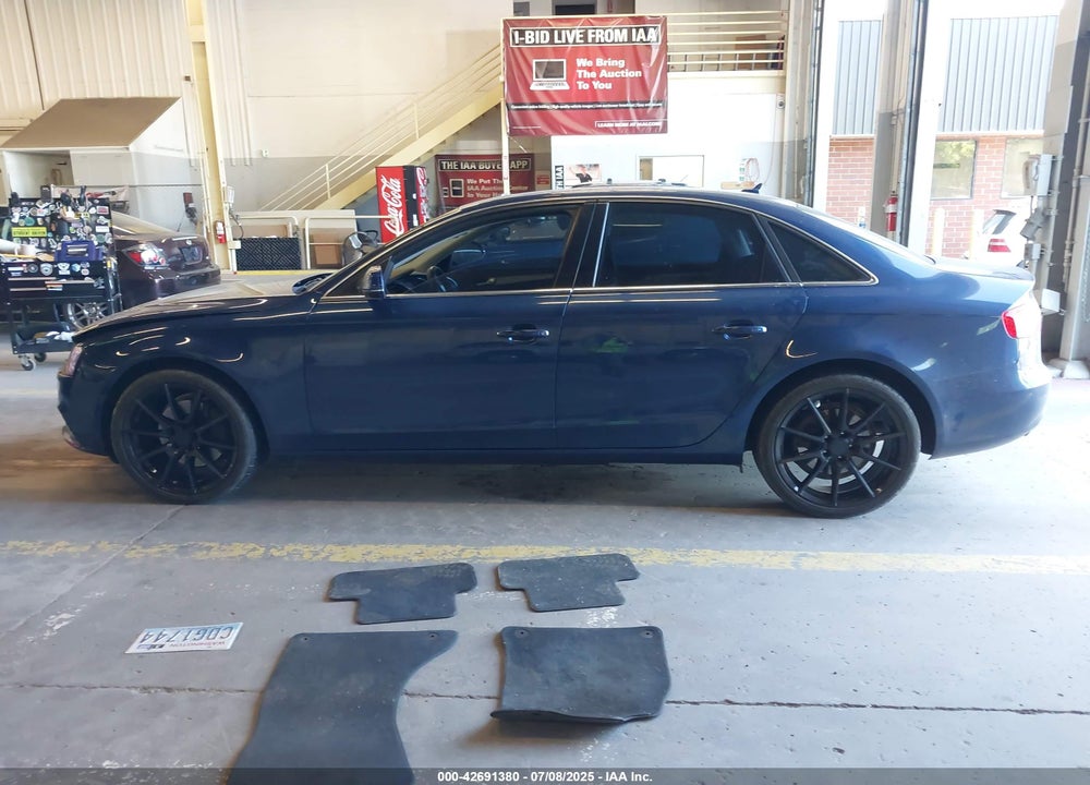 2013 AUDI A4 VIN: WAUEFAFLXDA172190