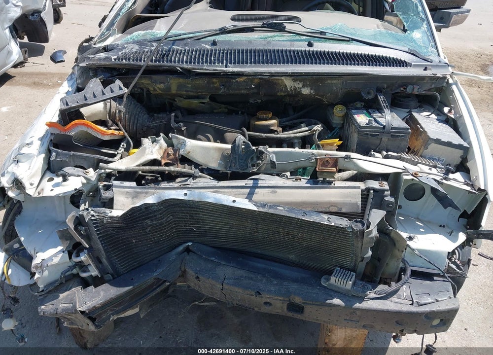 2001 DODGE GRAND CARAVAN ES VIN: 2B4GP54L91R268593