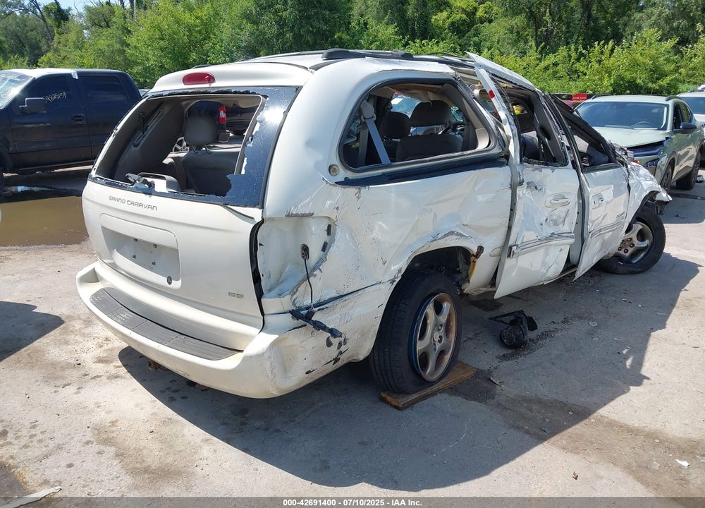 2001 DODGE GRAND CARAVAN ES VIN: 2B4GP54L91R268593