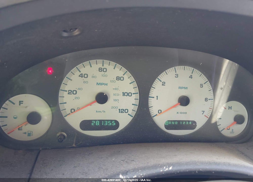 2001 DODGE GRAND CARAVAN ES VIN: 2B4GP54L91R268593
