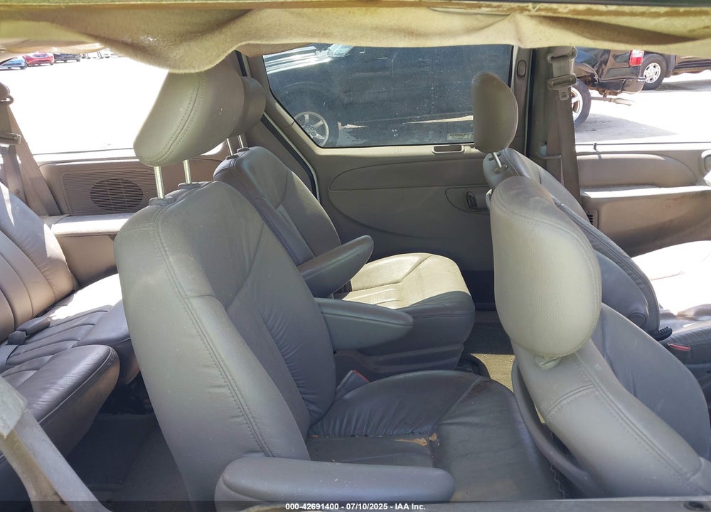 2001 DODGE GRAND CARAVAN ES VIN: 2B4GP54L91R268593