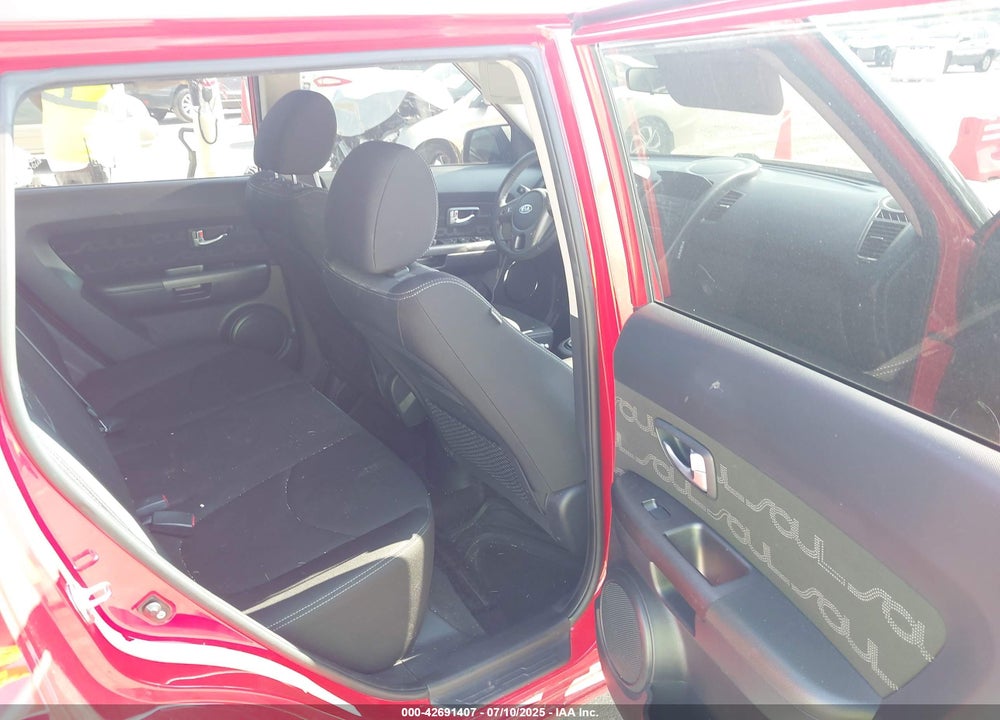 2012 KIA SOUL VIN: KNDJT2A62C7423913
