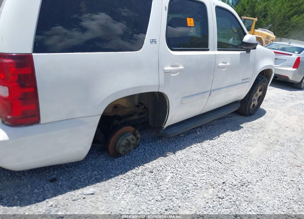 2007 CHEVROLET TAHOE VIN: 1GNFC13J07J153453