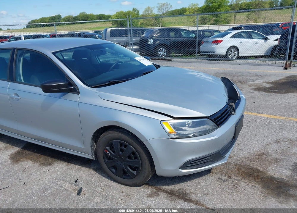 2014 VOLKSWAGEN JETTA VIN: 3VW2K7AJ2EM214931