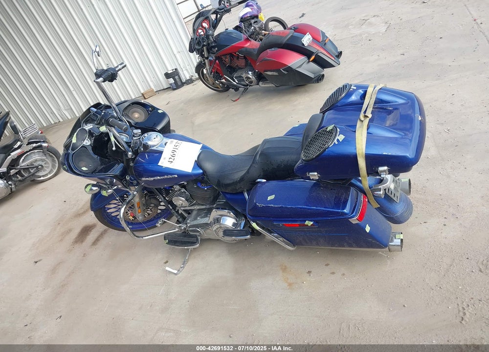 2015 HARLEY-DAVIDSON FLTRXS ROAD GLIDE SPECIAL VIN: 1HD1KTM19FB677823