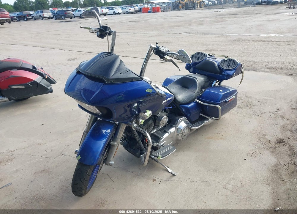 2015 HARLEY-DAVIDSON FLTRXS ROAD GLIDE SPECIAL VIN: 1HD1KTM19FB677823