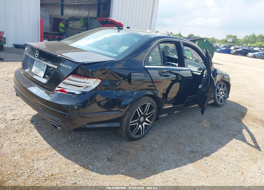 2013 MERCEDES-BENZ C CLASS VIN: WDDGF8AB4DR245967