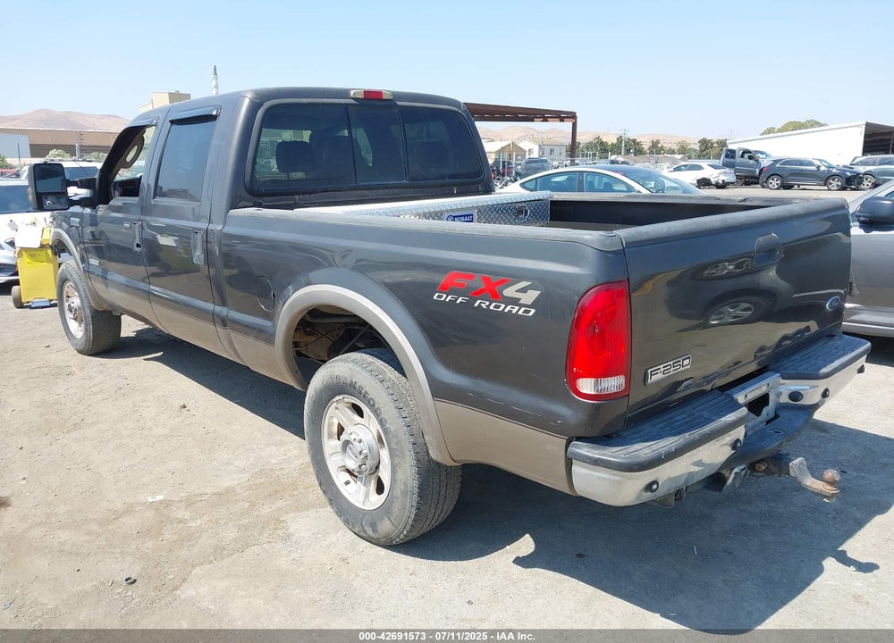 2005 FORD F-250 LARIAT/XL/XLT VIN: 1FTSW21P65EC44812