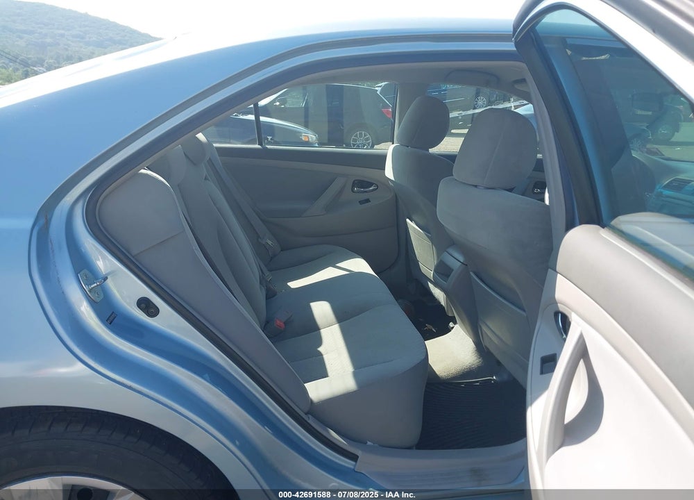 2009 TOYOTA CAMRY LE VIN: 4T1BE46K29U901995