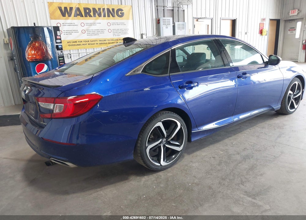 2022 HONDA ACCORD VIN: 1HGCV1F33NA060363