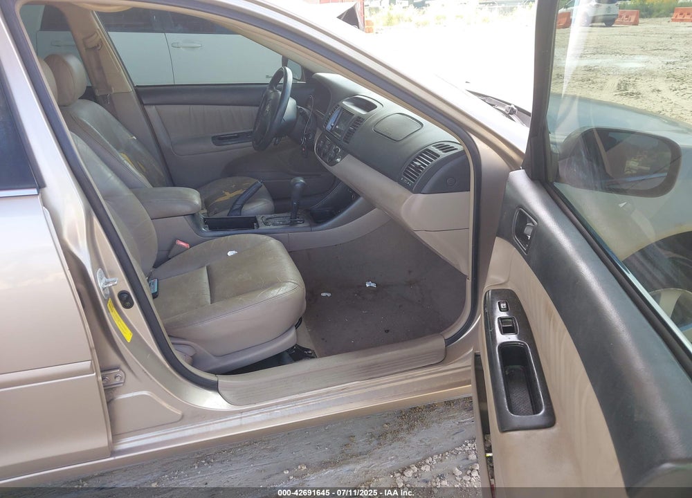 2002 TOYOTA CAMRY SE V6 VIN: 4T1BF30K72U509682