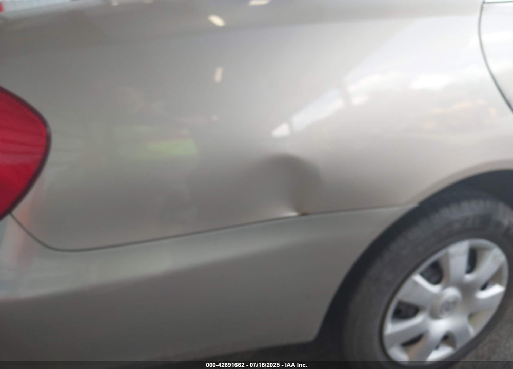 2003 TOYOTA CAMRY LE VIN: 4T1BE32KX3U143055
