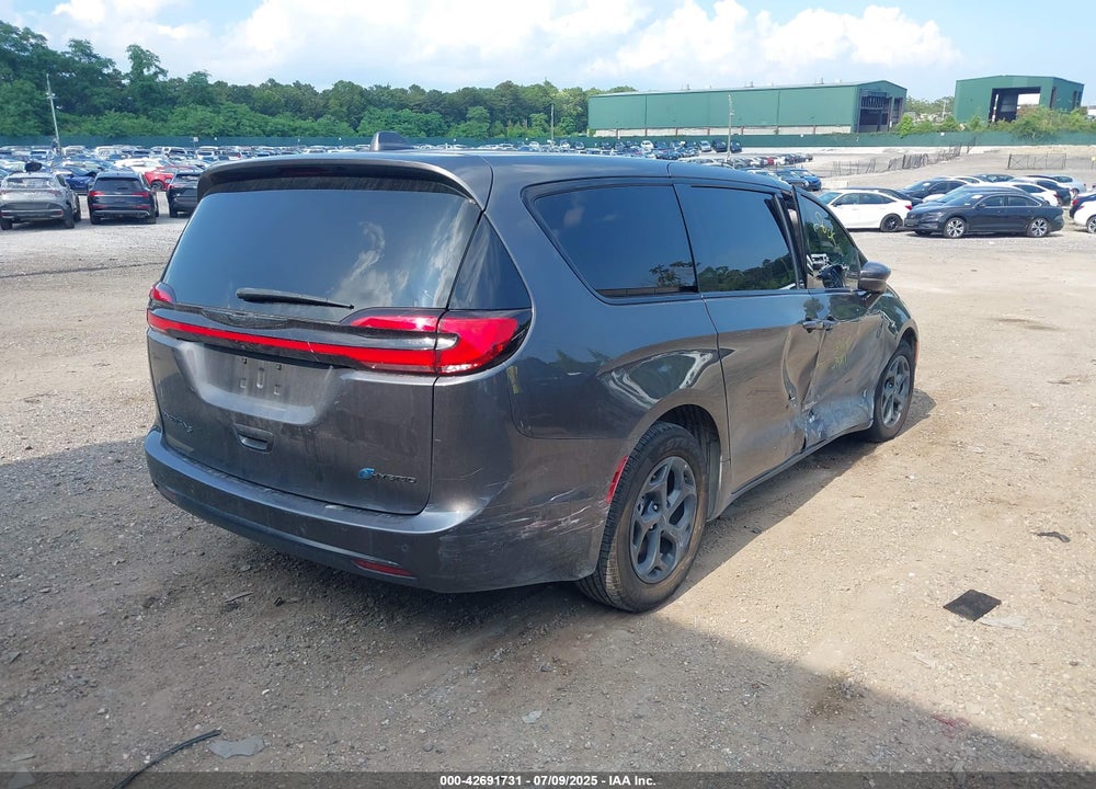2022 CHRYSLER PACIFICA HYBRID TOURING L VIN: 2C4RC1L79NR127307