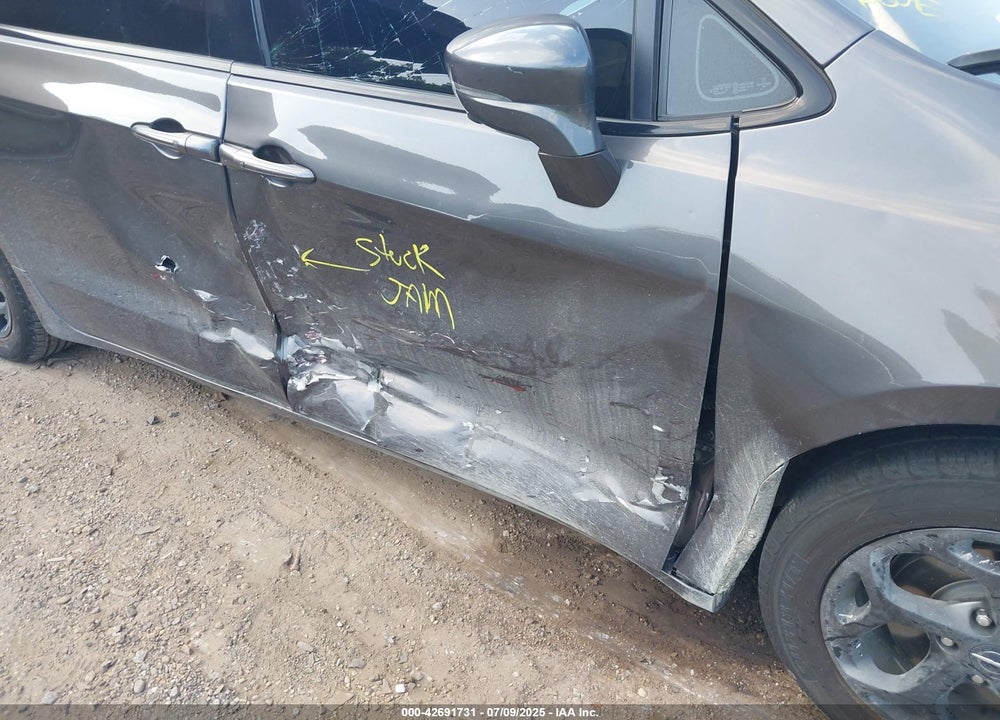 2022 CHRYSLER PACIFICA HYBRID TOURING L VIN: 2C4RC1L79NR127307