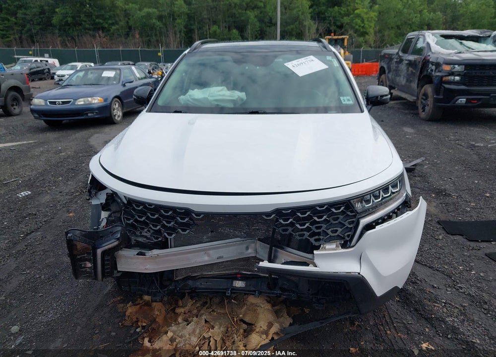 2021 KIA SORENTO VIN: 5XYRLDLC3MG018326