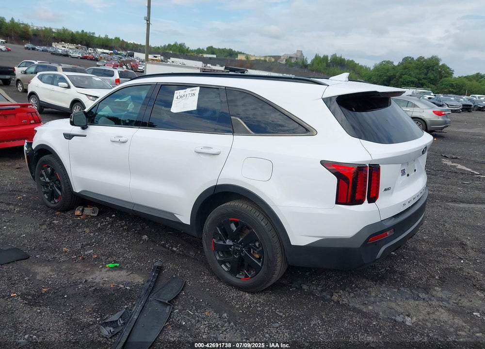 2021 KIA SORENTO VIN: 5XYRLDLC3MG018326