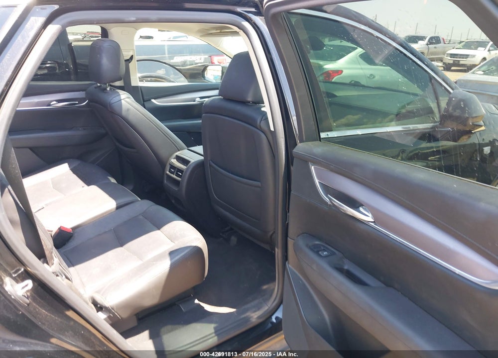 2017 CADILLAC XT5 LUXURY VIN: 1GYKNBRSXHZ228602