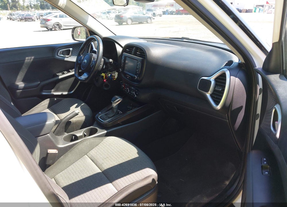 2020 KIA SOUL VIN: KNDJ63AU9L7723914