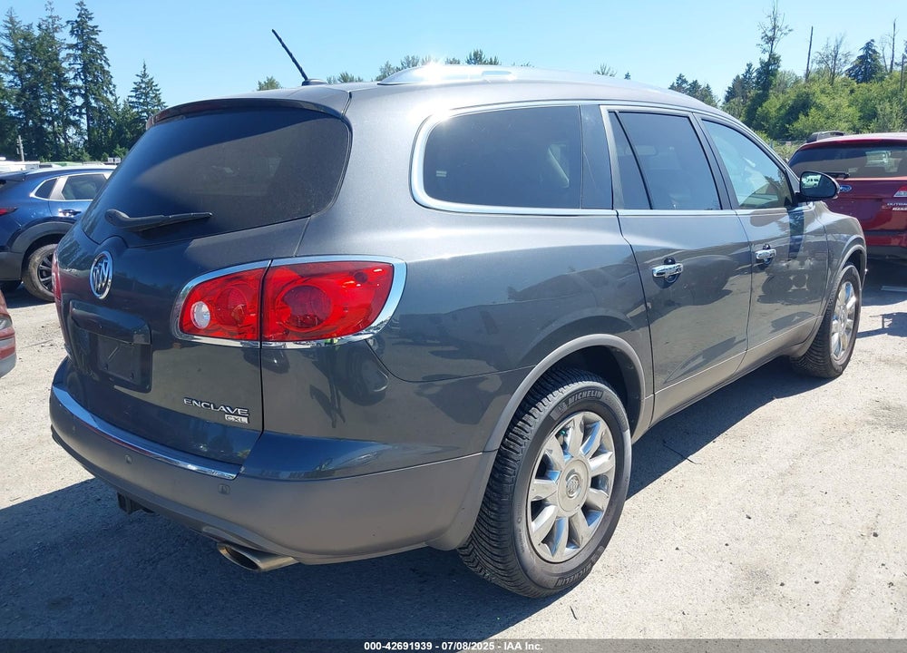 2011 BUICK ENCLAVE VIN: 5GAKRBED9BJ352420