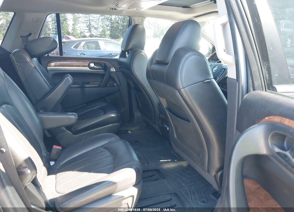 2011 BUICK ENCLAVE VIN: 5GAKRBED9BJ352420