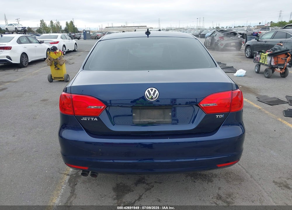 2013 VOLKSWAGEN JETTA VIN: 3VWLL7AJ2DM400906