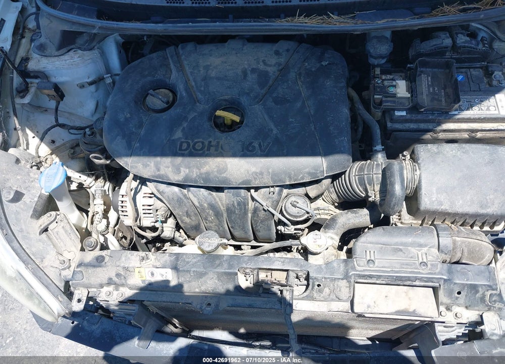 2016 HYUNDAI ELANTRA VIN: 5NPDH4AE7GH770494