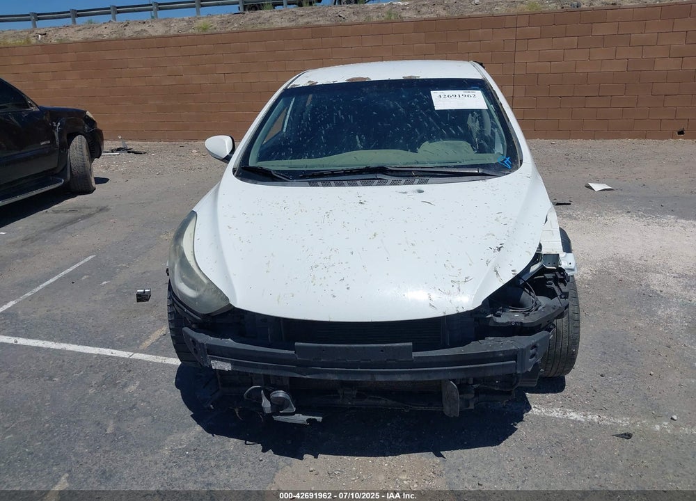 2016 HYUNDAI ELANTRA VIN: 5NPDH4AE7GH770494