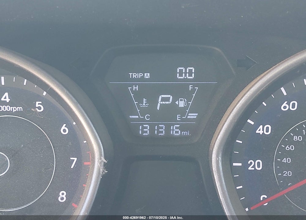 2016 HYUNDAI ELANTRA VIN: 5NPDH4AE7GH770494