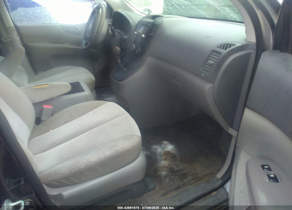 2014 KIA SEDONA VIN: KNDMG4C73E6539827